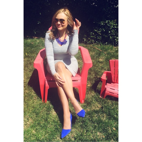 Banana Republic Grey and White, Ruched, V-Neck, Body Con Dress, Size Medium - Picture 3 of 17